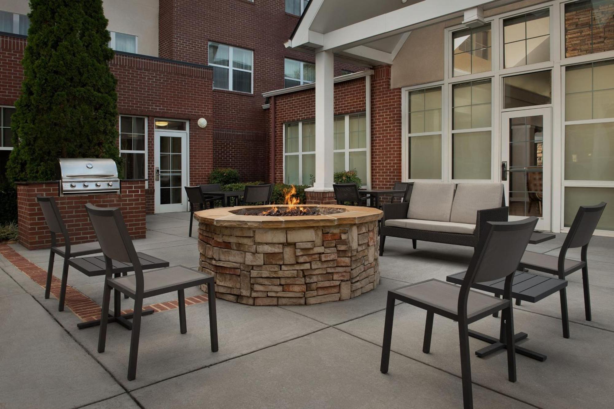 Residence Inn By Marriott Greensboro Airport Екстериор снимка