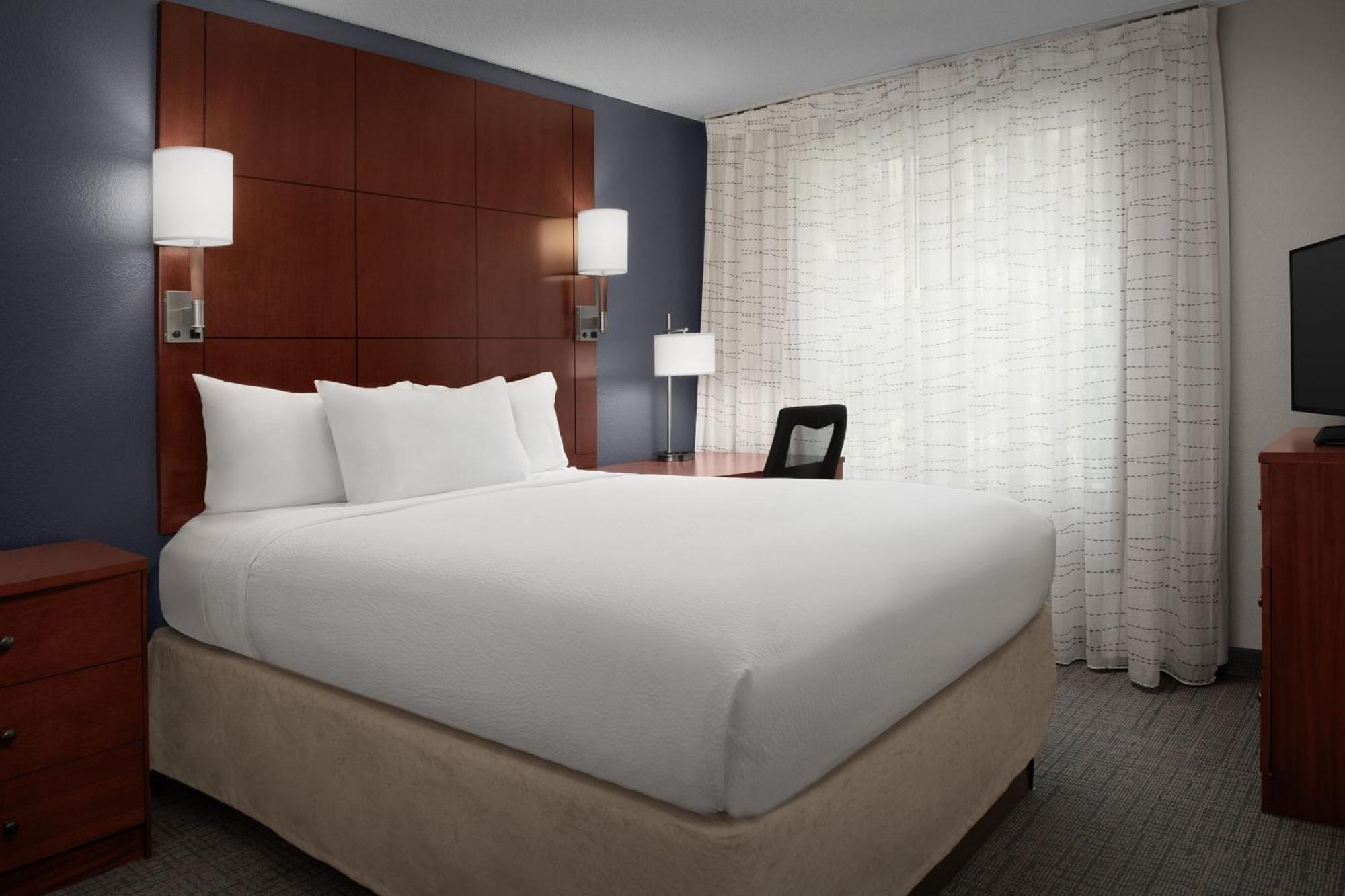 Residence Inn By Marriott Greensboro Airport Екстериор снимка