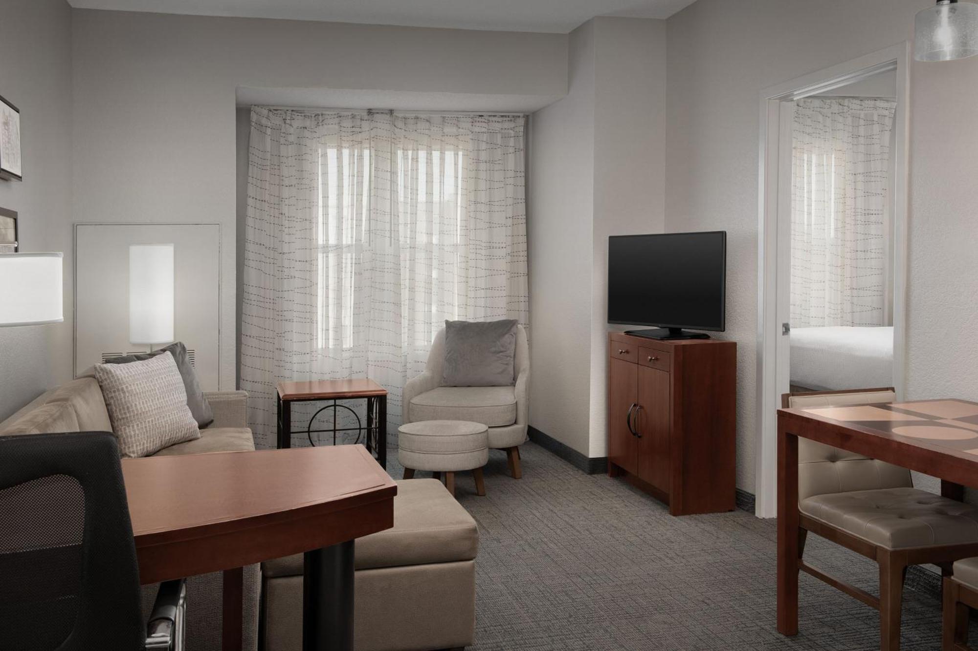 Residence Inn By Marriott Greensboro Airport Екстериор снимка
